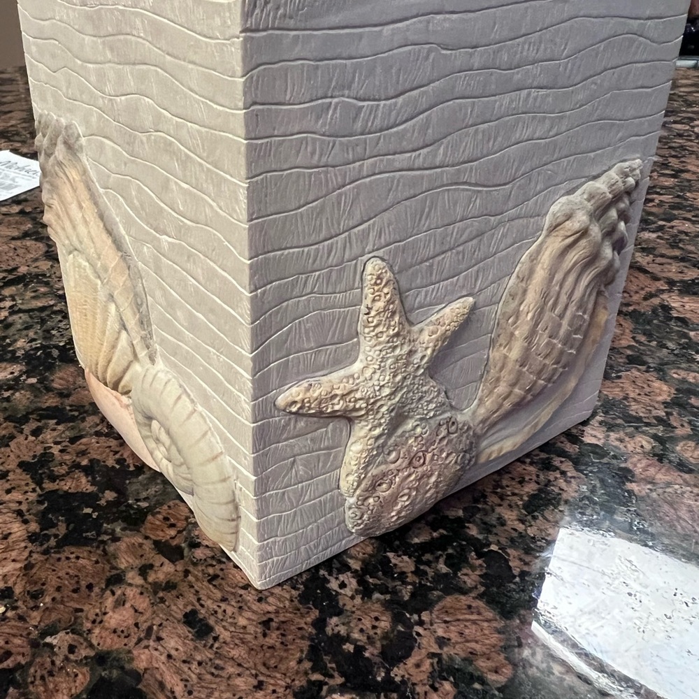 Seashell decorative tissue box cover. - Picture 6 of 7